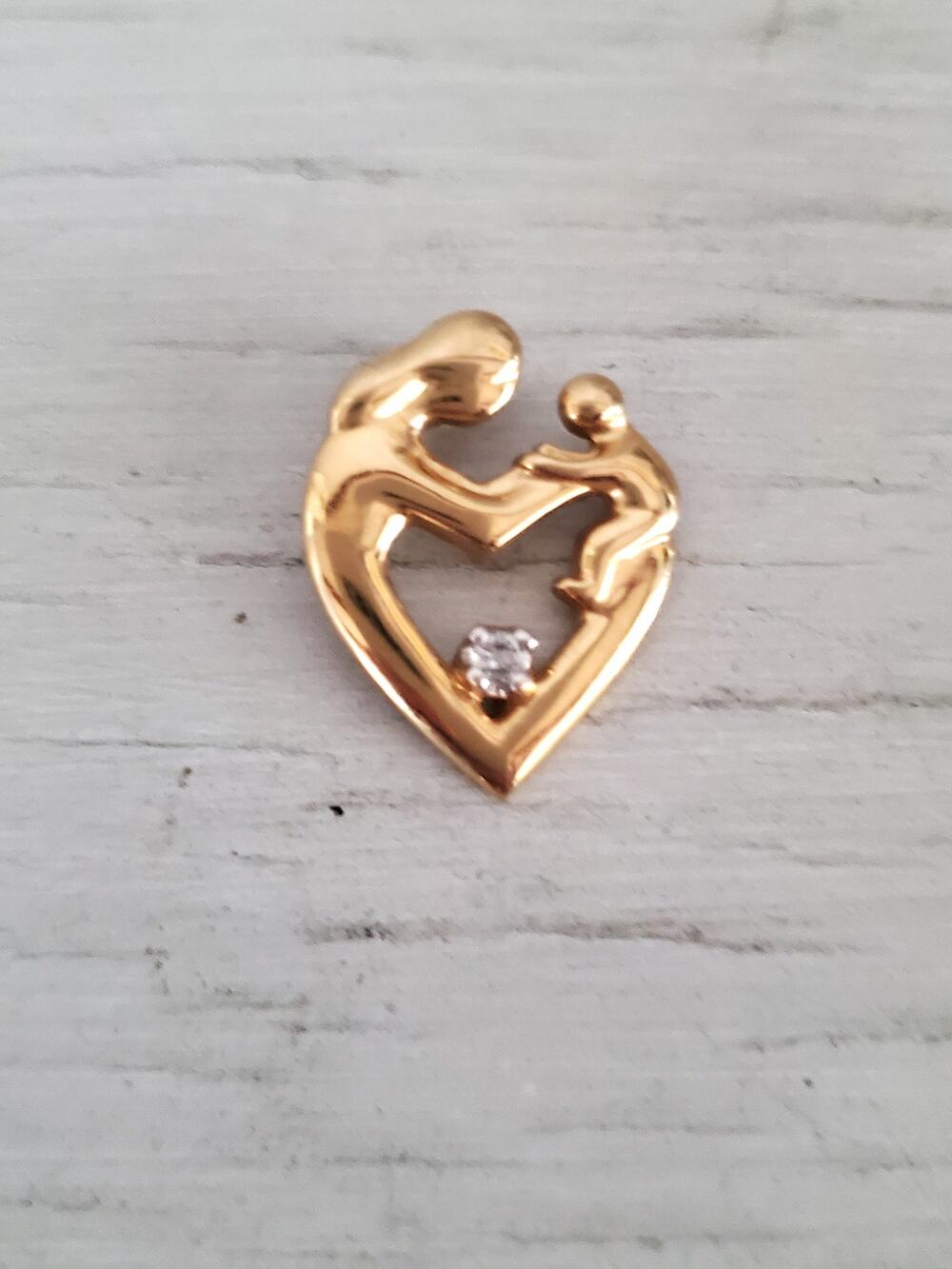 Vintage 14K Gold Mother Child Diamond Solitaire Pendant
